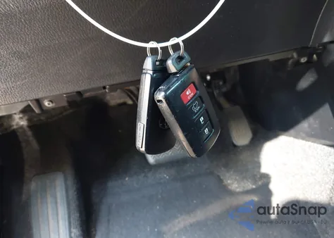 2018 Toyota Rav4 Se из США, поврежденный, VIN JTMNFREV8JJ191272